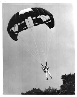 Tom landing